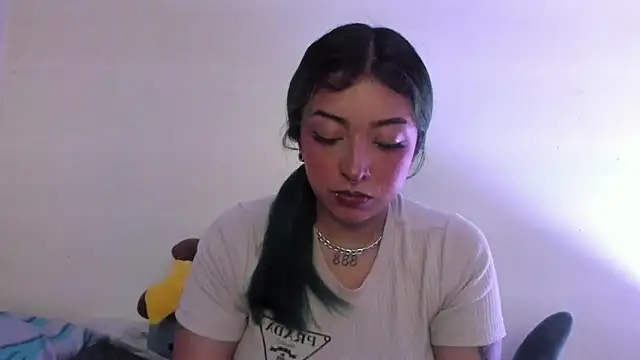 Snapshot of turolita_ chatting on July 7, 6:47 am turolita online show from July 7, 6:47 am