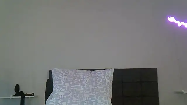 Snapshot of DIOSA-HOT chatting on March 10, 12:15 pm DIOSA-HOT online show from March 10, 12:15 pm