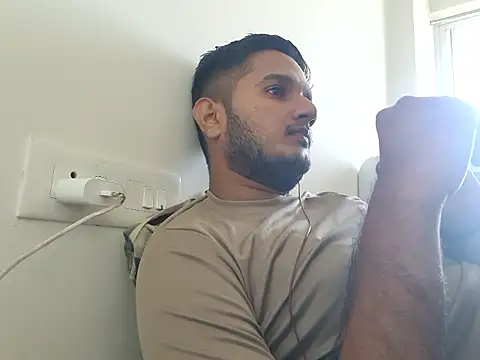 Jonrobinso online show from June 19, 11:36 am