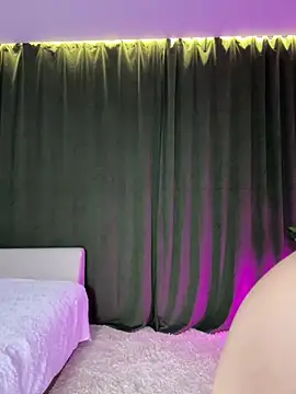 LoveLuna  online show from March 29, 9:26 pm