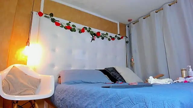  evamilf  online show from March 23, 1:15 pm