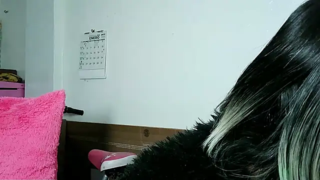 alixia81 online show from January 14, 10:36 pm