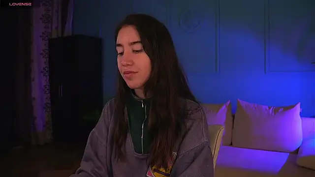 Belle Via online show from April 15, 7:21 pm