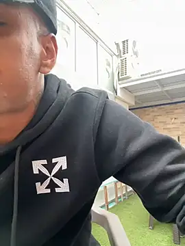 AaronCruz  online show from February 27, 6:53 pm