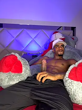 AaronCruz  online show from November 9, 7:23 pm