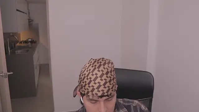 Tony Hoffa online show from November 6, 8:10 pm