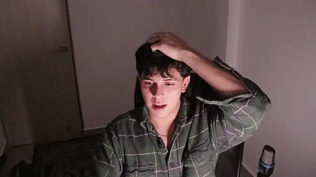 Snapshot of Tony_Hoffa chatting on February 23, 3:04 am Tony Hoffa online show from February 23, 3:04 am