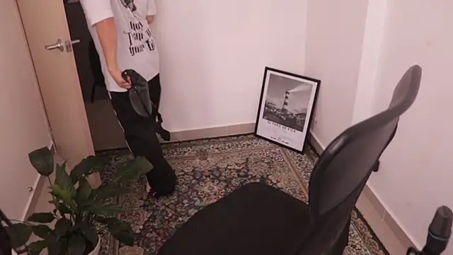 Snapshot of Tony_Hoffa chatting on February 26, 6:18 pm Tony Hoffa online show from February 26, 6:18 pm