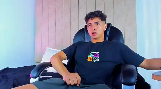 Snapshot of Muichiro_tokito1 chatting on February 28, 3:48 am Muichiro tokito1 online show from February 28, 3:48 am