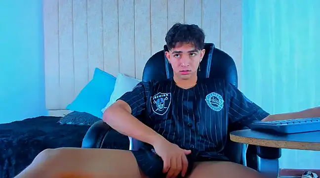 Snapshot of Muichiro_tokito1 chatting on March 17, 4:29 am Muichiro tokito1 online show from March 17, 4:29 am