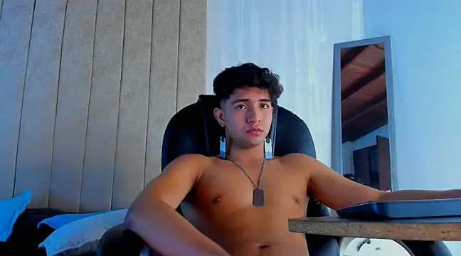 Snapshot of Muichiro_tokito1 chatting on March 19, 7:18 am Muichiro tokito1 online show from March 19, 7:18 am