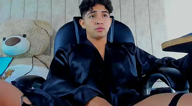 Snapshot of Muichiro_tokito1 chatting on March 23, 7:09 am Muichiro tokito1 online show from March 23, 7:09 am