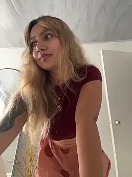 amanda-medrano1 online show from April 6, 3:13 pm