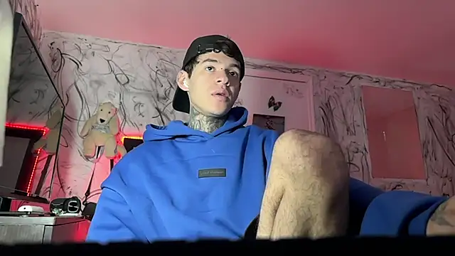 Saturno v online show from February 5, 1:33 pm