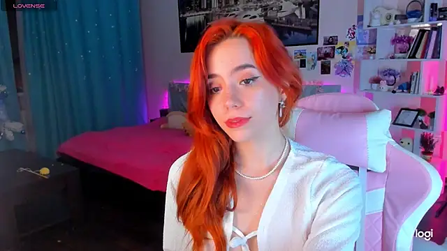 Ramona Johnson online show from December 30, 2:42 am