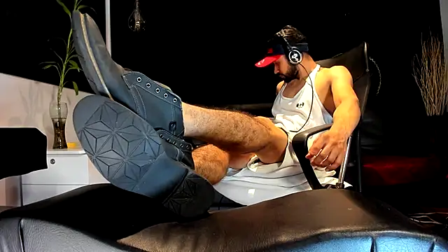 alessandro wye online show from November 5, 9:20 am