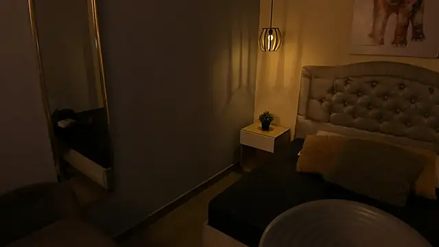 Snapshot of escarleth__ chatting on November 20, 12:16 pm escarleth online show from November 20, 12:16 pm