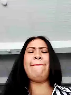 Snapshot of Miia_grand chatting on January 8, 8:29 pm Miia grand online show from January 8, 8:29 pm