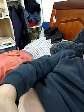 yjw6688 online show from March 23, 1:04 pm