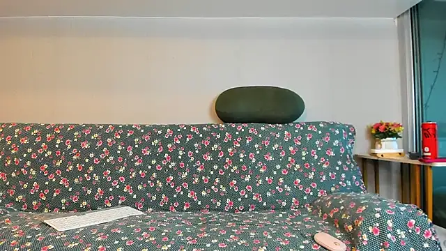 Tinabell22 online show from March 31, 5:30 am