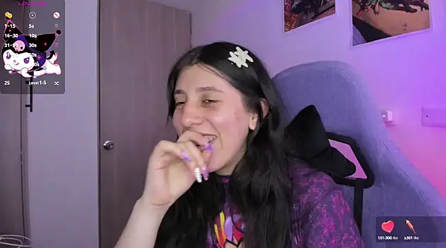 Bunnyy095 online show from January 30, 7:37 pm