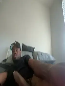 Snapshot of PointingPetrol chatting on November 14, 2:16 pm PointingPetrol online show from November 14, 2:16 pm