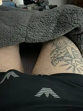 Luis0klk online show from March 18, 6:46 am