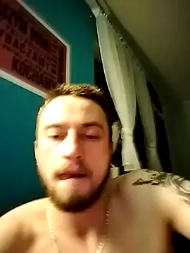 wariacik0024 online show from February 13, 2:01 am