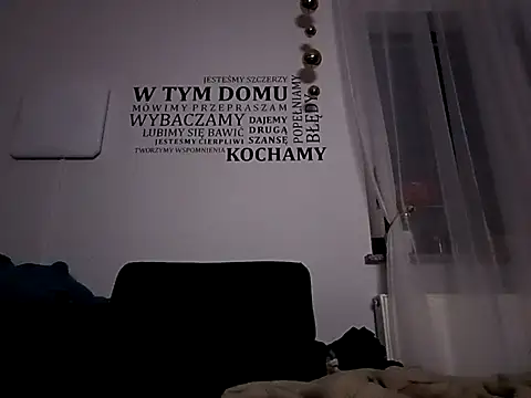 wariacik0024 online show from February 18, 11:44 pm