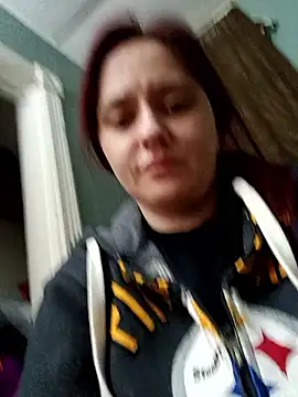 lilbishmiss online show from March 19, 8:11 pm