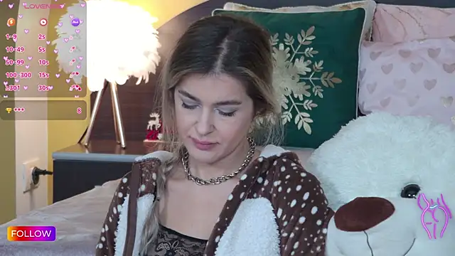 Sarah-Hart online show from December 14, 5:40 am