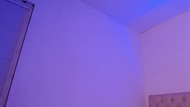 Snapshot of isabella_jazz chatting on January 18, 4:10 pm isabella jazz online show from January 18, 4:10 pm