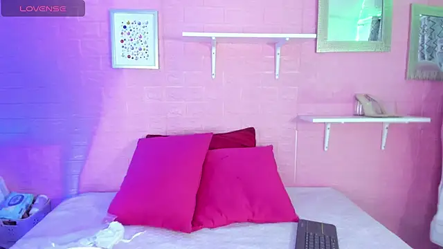 hanna  azumi online show from March 27, 3:12 am