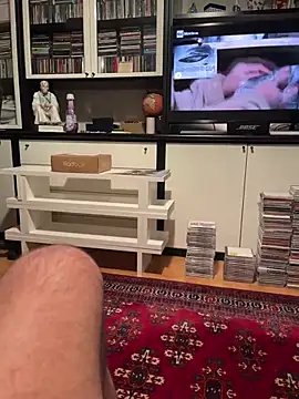 Snapshot of 4n4l1zz4m1 chatting on December 24, 9:22 pm 4n4l1zz4m1 online show from December 24, 9:22 pm