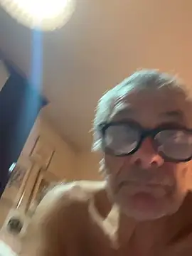 Snapshot of 4n4l1zz4m1 chatting on March 16, 8:54 pm 4n4l1zz4m1 online show from March 16, 8:54 pm