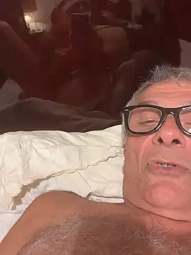 4n4l1zz4m1 online show from April 15, 6:37 pm