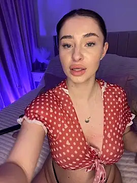 Snapshot of GraceCarther chatting on November 8, 5:56 pm GraceCarther online show from November 8, 5:56 pm