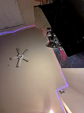 lit702 online show from March 12, 10:43 am