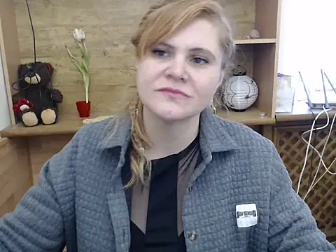 DaniellaKiss online show from March 15, 7:25 am