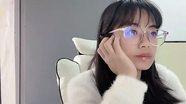 Snapshot of Honey-cici chatting on February 21, 3:56 am Honey-cici online show from February 21, 3:56 am