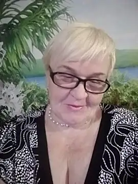 VioletSweet566 online show from December 5, 6:00 pm