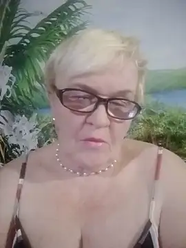 VioletSweet566 online show from December 15, 6:26 pm