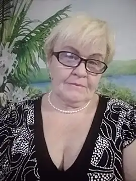 VioletSweet566 online show from January 24, 1:57 pm