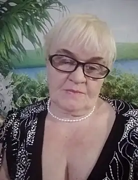 VioletSweet566 online show from February 7, 10:09 pm