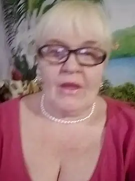 VioletSweet566 online show from February 28, 8:39 pm