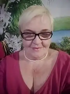 VioletSweet566 online show from February 28, 11:45 pm