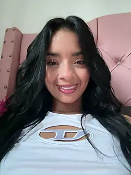 Snapshot of Laura_fernandezII chatting on March 11, 10:42 pm Laura fernandezII online show from March 11, 10:42 pm