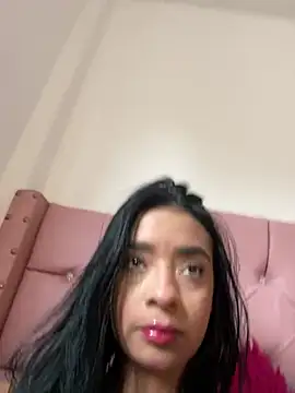 Snapshot of Laura_fernandezII chatting on March 13, 4:01 pm Laura fernandezII online show from March 13, 4:01 pm