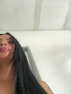 Snapshot of Laura_fernandezII chatting on March 21, 7:13 pm Laura fernandezII online show from March 21, 7:13 pm