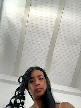 Snapshot of Laura_fernandezII chatting on October 20, 4:51 pm Laura fernandezII online show from October 20, 4:51 pm